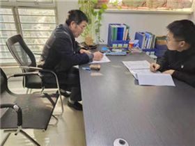 郑州赛诺建材有限公司与赤峰张总签订协议,达成战略合作 郑州赛诺建材有限公司与赤峰张总签订协议,达成战略合作