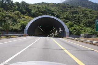 混凝土公路隧道用YY7特种路桥防水材料做防护